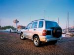 Chevrolet Tracker 1999 года